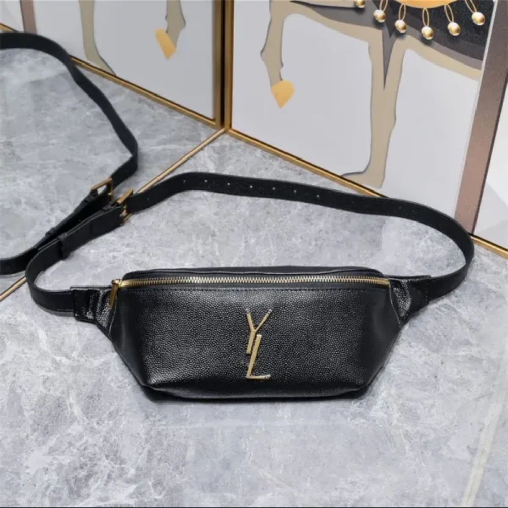 Belt bag/ crossbody bag